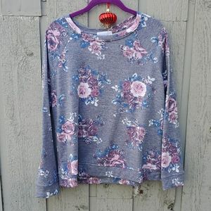 NEW! Olive OAK long sleeve